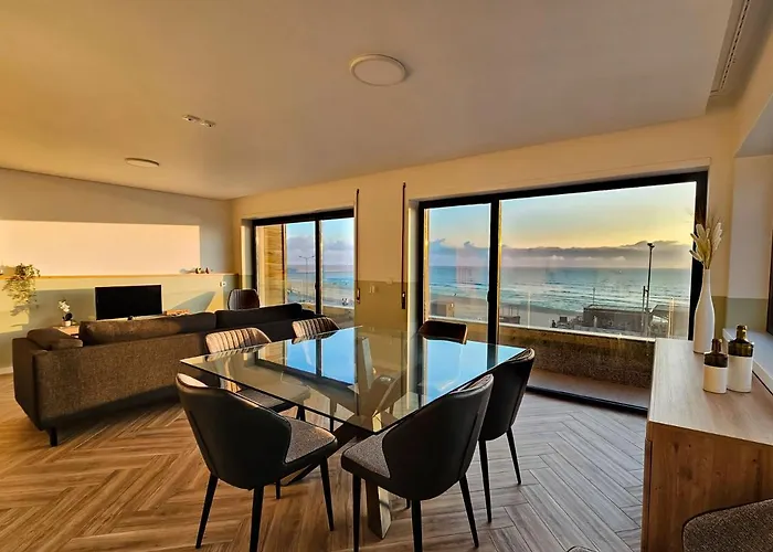 Custodio Sea Home